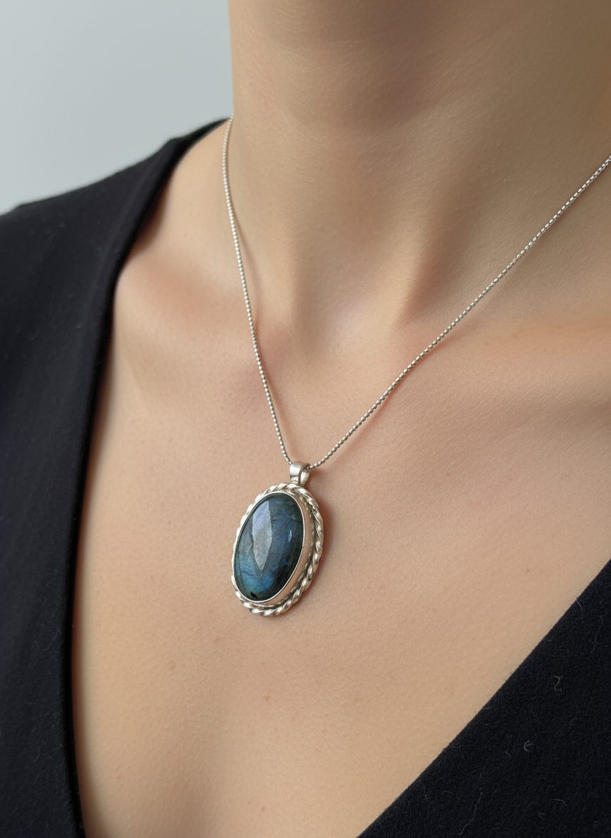 Labradorite Pendant